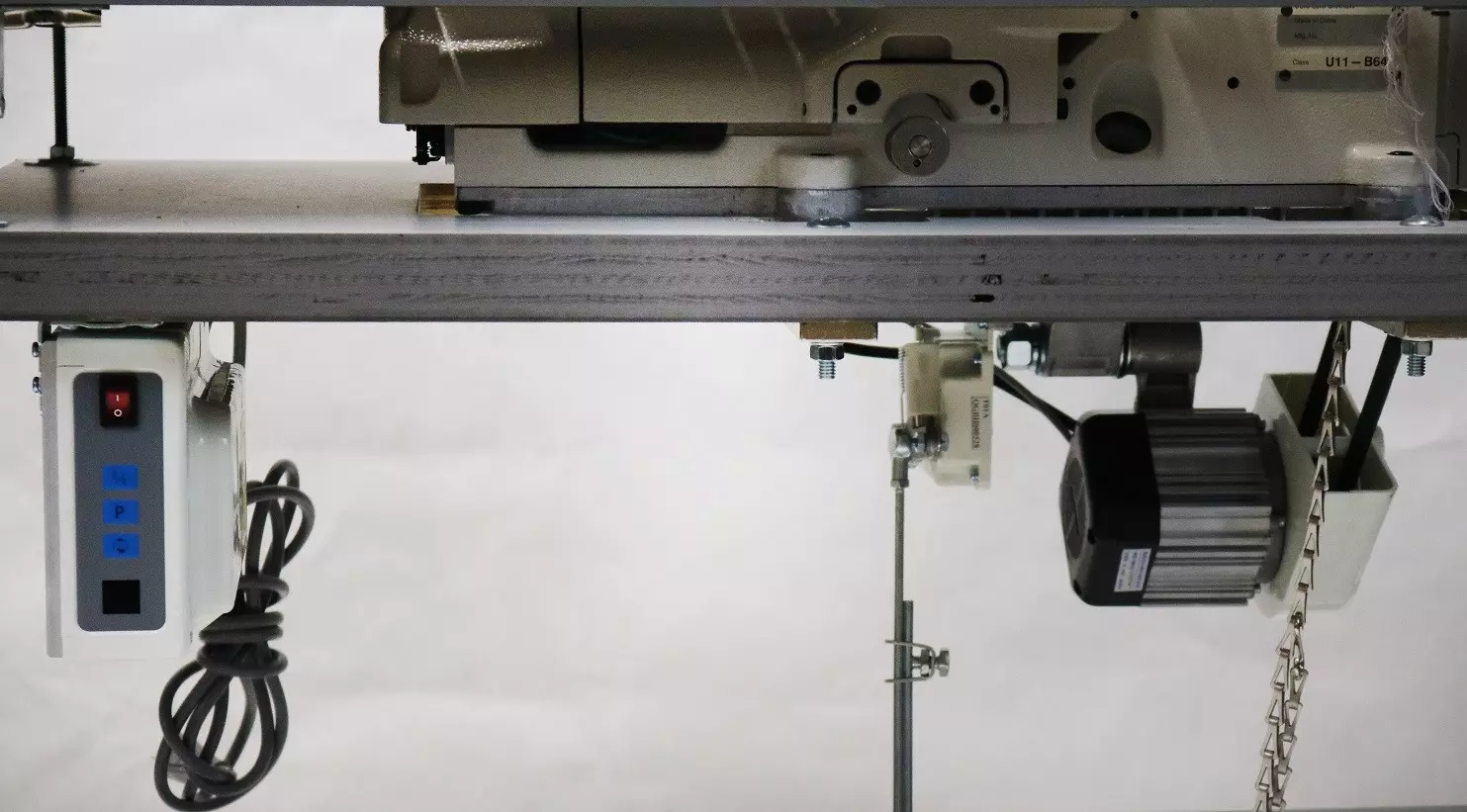 JUKI MF-7523 3 Needle Coverstitch Industrial Sewing Machine With Table And Servo Motor | GoldStar Tool 5 JUKI MF-7523 3 Needle Coverstitch Industrial Sewing Machine With Table And Servo Motor | GoldStar Tool - Image 3