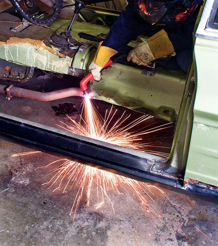 Eastwood Versa Cut Plasma Cutter Welder (40amp) 4 Eastwood Versa Cut Plasma Cutter Welder (40amp) - Image 2