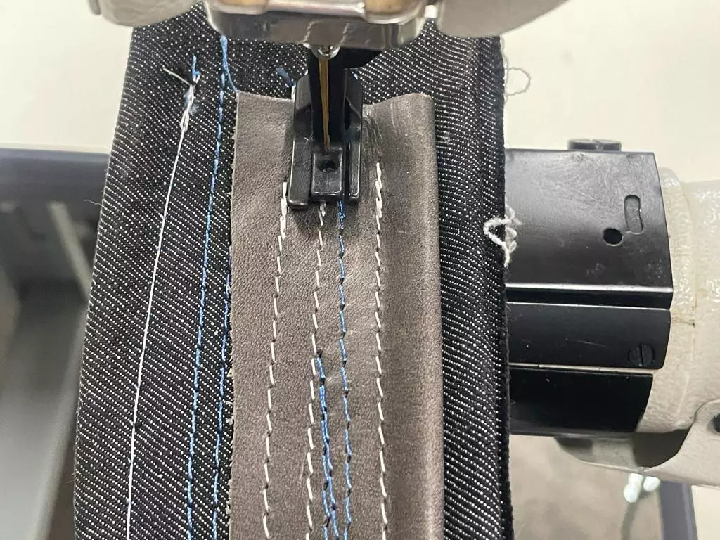 New-Tech GC-8B Cylindrical Bed Compound Feed Lockstitch Industrial Sewing Machine With Table And Servo Motor | GoldStar Tool 7 New-Tech GC-8B Cylindrical Bed Compound Feed Lockstitch Industrial Sewing Machine With Table And Servo Motor | GoldStar Tool - Image 5