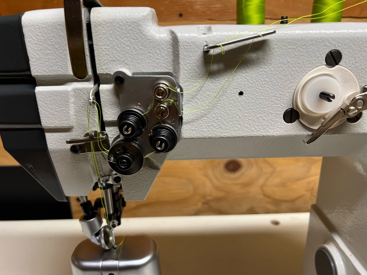 New-Tech GC-9920D High Speed, Post Bed, 2 Needle, Roller Feed, Lockstitch Industrial Sewing Machine With Table And Built-In Direct Drive Servo Motor | GoldStar Tool 7 New-Tech GC-9920D High Speed, Post Bed, 2 Needle, Roller Feed, Lockstitch Industrial Sewing Machine With Table And Built-In Direct Drive Servo Motor | GoldStar Tool - Image 5